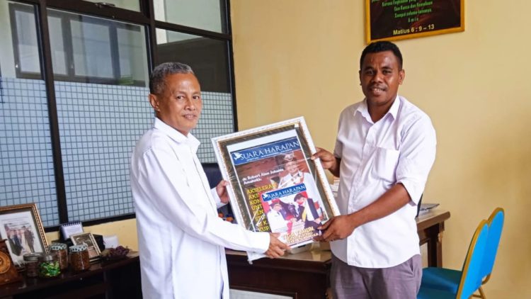 Dokter Robert Amaheka: Bupati dan Wakil Bupati Kupang adalah Mentor yang Baik