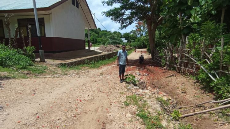 Caleg Muda PKB Yupiter Loinati Kunjungi Desa Noelbaki, Temukan Masalah Infrastruktur