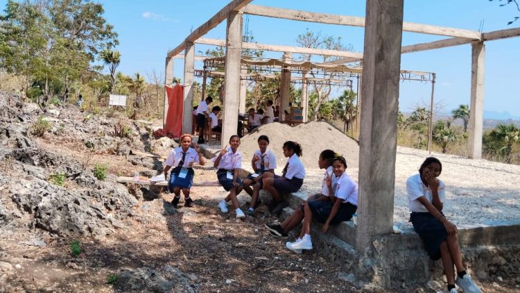 Tanggapan Kadis Pendidikan Kabupaten Kupang Terkait Pembangunan SMPN 7 Kupang Tengah