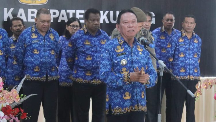 Bupati Kupang Tegaskan Disiplin dan Laporan pada Apel Kesadaran