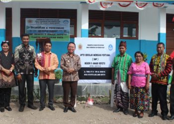 Resmikan Gedung Baru SMPN 5 Amabi Oefeto, Bupati Kupang Harap Kualitas Pendidikan Meningkat