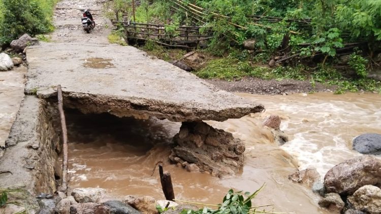 Jembatan Atenas di Amfoang Ambruk, Anggota DPRD Desak Respon Cepat Pemerintah