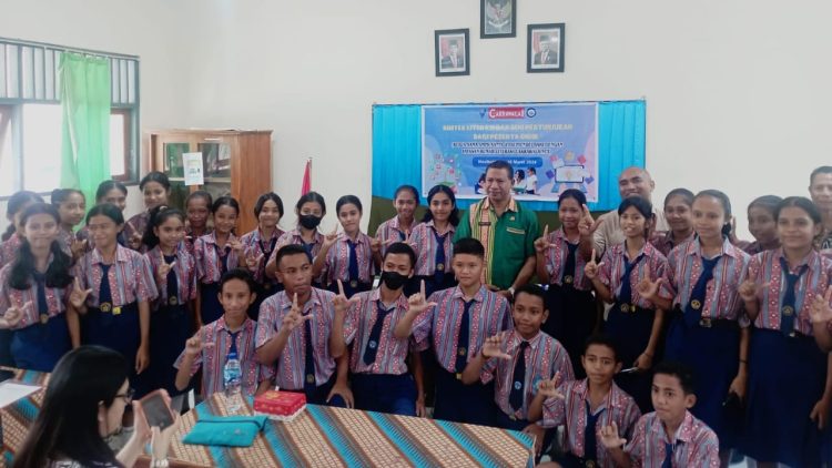 Kadis Pendidikan Kabupaten Kupang Apresiasi Workshop Literasi di SMPK St. Yoseph Noelbaki