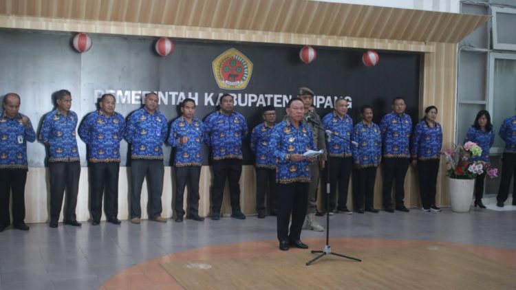 Bupati Masneno Serukan ASN Kupang Terus Berkinerja dan Bersatu dalam Apel Terakhirnya