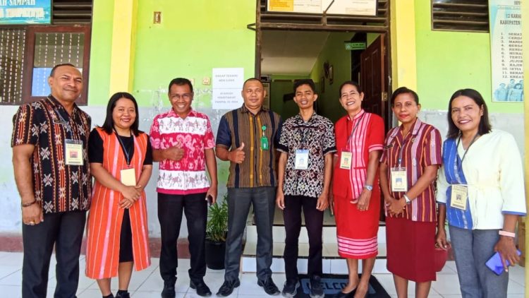 Ujian Sekolah Offline di SMPN 6 Kupang Tengah Berjalan Lancar