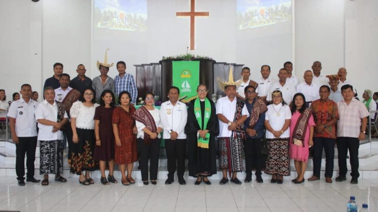 Pj Bupati Kupang Serukan Pembangunan Iman dan Partisipasi Jemaat dalam Renovasi Gereja Getsemani