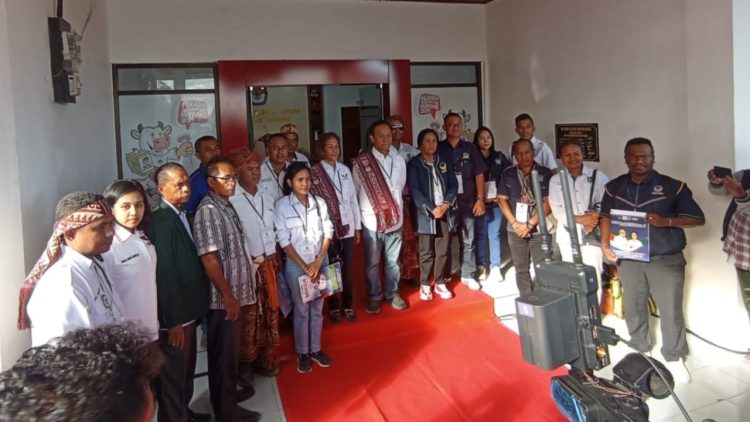 Antusiasme Masyarakat Warnai Pendaftaran Paket Kemesraan ke KPU