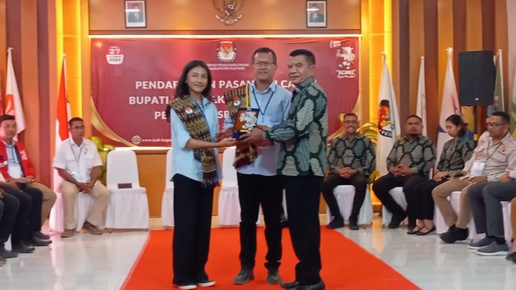 Pesan Hangat Yos Lede usai Mendaftar di KPU