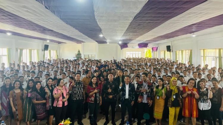 STIKes Maranatha Kupang Ajak Mahasiswa Baru Bidik Peluang Kerja Global