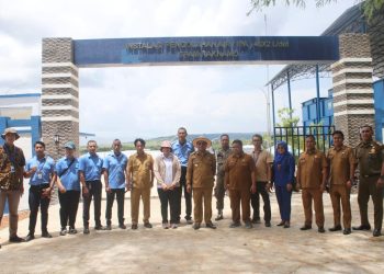 PJ. BUPATI KUPANG TINJAU LOKASI INSTALASI PENGELOLAAN AIR MINUM RAKNAMO