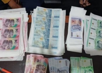 Awas Uang Palsu, Begini Cek Keasliannya
