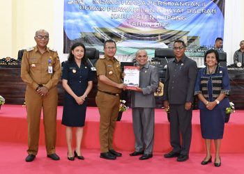 Bupati dan Wakil Bupati Kupang Menghadiri Pembukaan Sidang I Masa Sidang II DPRD Kabupaten Kupang 2025, “DPRD Harus Mampu Menilai Baik Tidaknya LKPJ Pemda”