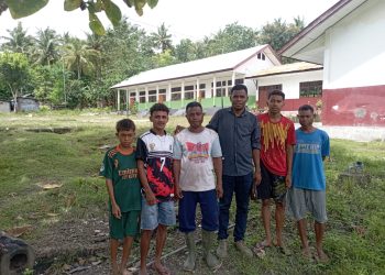 Para Tukang yang Bekerja pada SD GMIT Oenuntono Belum Terbayarkan