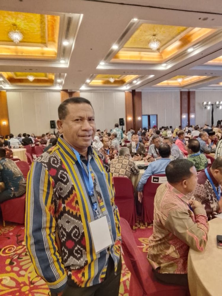 Kepala Dinas Pendidikan Kabupaten Kupang, Doktor Eliazer Teuf Angkat Bicara Terkait Siswa Diusir dari Kelas karena belum Membayar Iuran