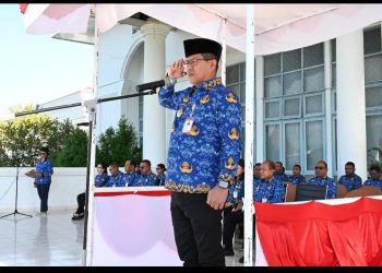 PIMPIN APEL KESADARAN, BUPATI TEKANKAN DISIPLIN PEGAWAI
