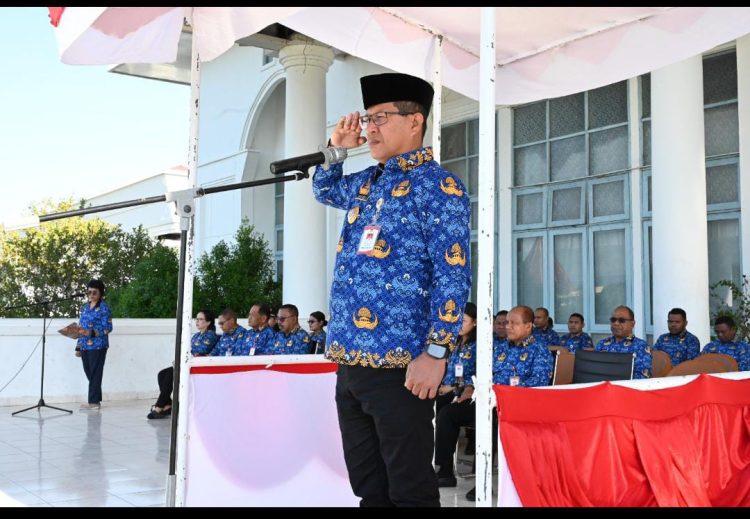 PIMPIN APEL KESADARAN, BUPATI TEKANKAN DISIPLIN PEGAWAI