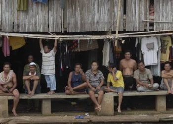 Masyarakat Kabupaten Kupang Menantikan Kejelasan dan Transparansi dari Peristiwa Misterius Rapat Internal DPRD Kabupaten Kupang Suara “punch, punch”