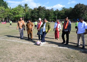 BUPATI KUPANG TUTUP TURNAMEN SEPAKBOLA PALING BERGENSI SE-AMFOANG GLORY CUP VI 2025