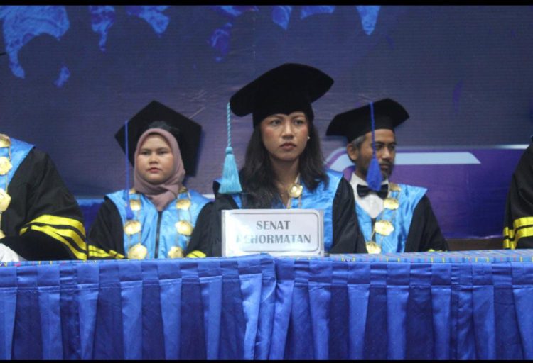 WAKIL BUPATI KUPANG HADIRI WISUDA POLITEKNIK KELAUTAN DAN PERIKANAN KUPANG