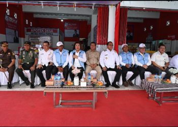 BUPATI BANGGA DESA PENFUI TIMUR DI PILIH DALAM PAGELARAN ACARA PELUNCURAN KOPERASI DESA/KELURAHAN MERAH PUTIH