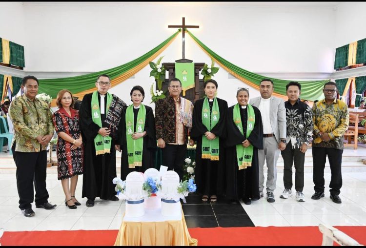 KEPADA YANG DATANG DAN PERGI, BUPATI KUPANG UCAPKAN SELAMAT MELAYANI