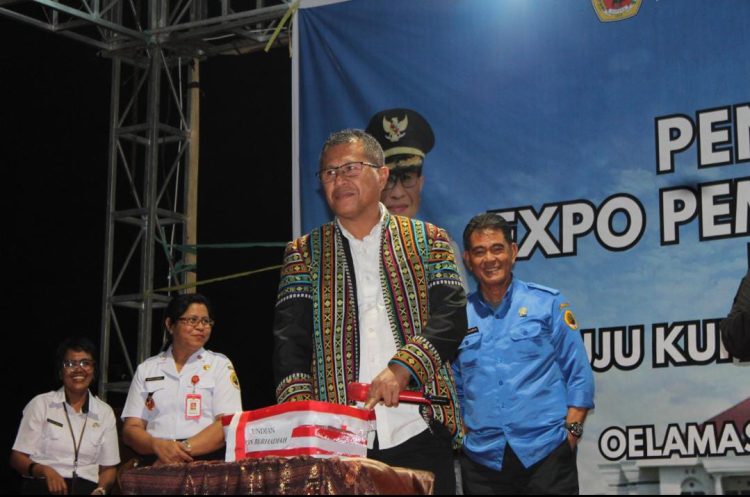 Penutupan Expo Pembangunan dan UMKM Kabupaten Kupang Tahun 2025 berlangsung Meriah di kompleks Perkantoran Civic Center