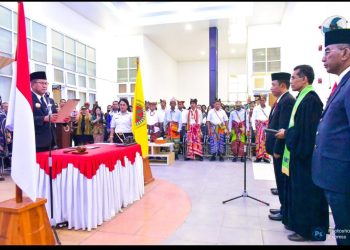 BUPATI KUPANG YOSEF LEDE LANTIK MATELDIUS SOLEMAN JILIS SANAM SEBAGAI SEKRETARIS DAERAH KABUPATEN KUPANG