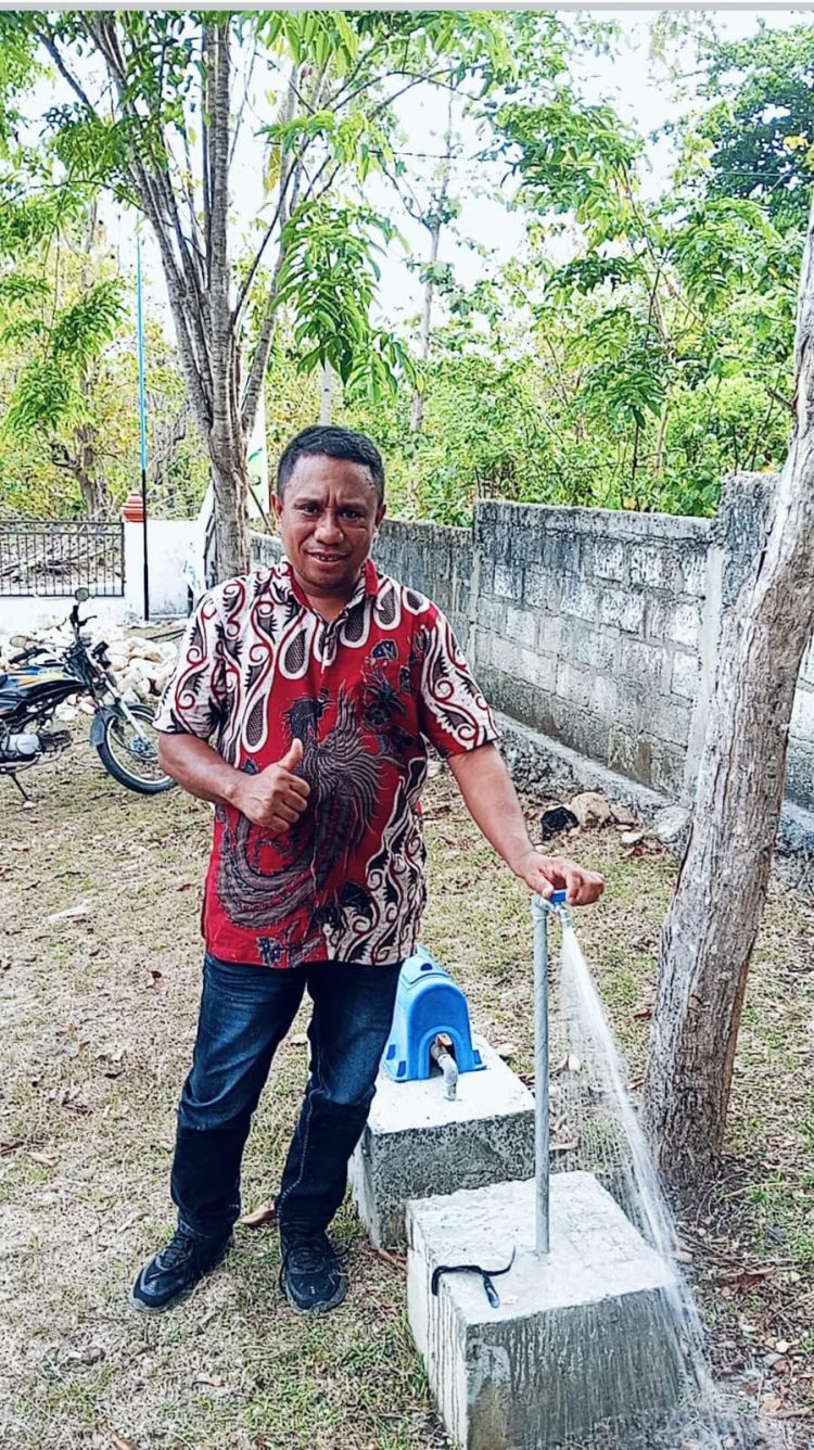 Terima Kasih Pemerintah Kabupaten Kupang, Air Bersih di Desa Pitai Dapat Dinikmati