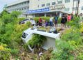 Senggolan Pikap dan Brio, Suzuki Carry Terjun ke Jurang di Depan RS Siloam Kupang