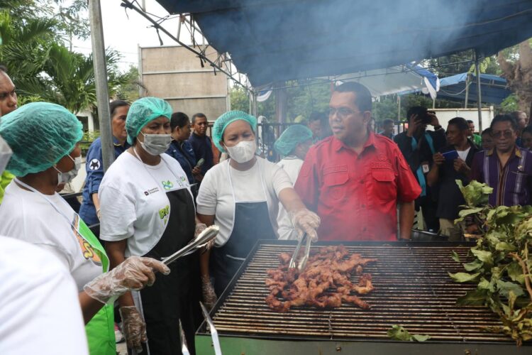 Dorong Kemandirian Ekonomi Masyarakat Desa, Gubernur Melki Laka Lena Luncurkan Produk OVOP di Bolok
