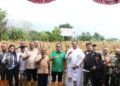Panen Jagung Simbolis di UPTD Kesejahteraan Sosial Tuna Netra dan Karya Wanita, Gubernur Melki Dorong Peningkatan Produksi Jagung