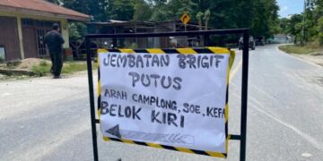 Breaking News! Akses transportasi di wilayah Kabupaten Kupang terganggu setelah oprit Jembatan Naibonat amblas
