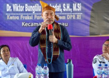 Viktor Bungtilu Laiskodat Membangun Peradaban Bernada Optimisme