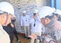 ​Pastikan Stok Pangan NTT Aman 6 Bulan ke Depan, Esthon Foenay Tinjau Gudang Bulog Kupang