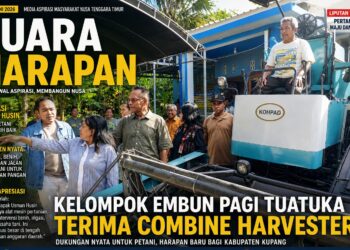 ASPRIRASI USMAN HUSIN: KELOMPOK EMBUN PAGI TUATUKA DI KABUPATEN KUPANG TERIMA COMBINE HARVESTER