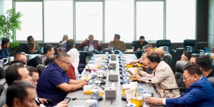 Kepercayaan Publik Tumbuh dari Kerja Nyata, Pesan Viktor Laiskodat ke Kader NasDem