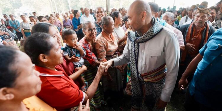 Bertemu 1000 Warga Oesena, Viktor Laiskodat: Amanah Saya Bekerja untuk Masa Depan TTU