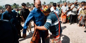 Dengar Aspirasi di Oebelo, Viktor Laiskodat Komitmen Kawal Sawah, Jalan dan Tenun TTS