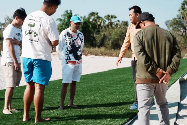 MIMPI BESAR DARI PULAU SEMAU: LAPANGAN STANDAR FIFA DAN STADION 25 RIBU PENONTON SEGERA HADIR