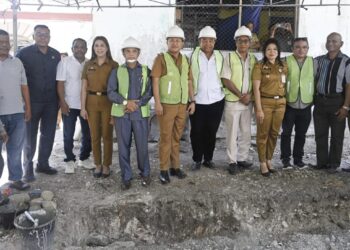 BUPATI, KETUA DPRD KABUPATEN KUPANG, DAN DPRD PROVINSI NTT LETAKKAN BATU PERTAMA PEMBANGUNAN KANTOR CAMAT KUPANG BARAT DAN AMARASI BARAT