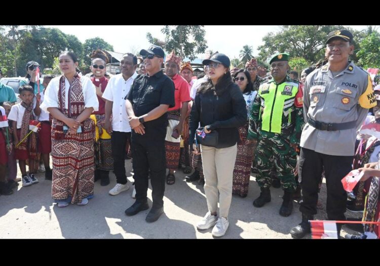 ROAD SHOW KEMERDEKAAN: Pemkab Kupang Dekatkan Pelayanan Adminduk dan Dorong Ekonomi UMKM di Kecamatan