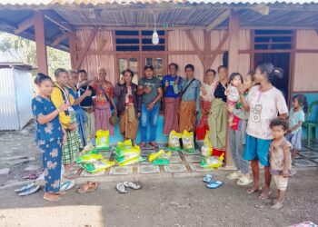 Yayasan Mitha Peduli Bersama Bagikan Paket Sembako di Malaka