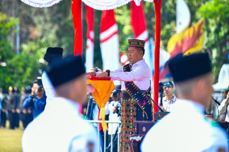 Kenakan Pakaian Manggarai, Pesan Kemanusiaan Iqbal di HUT RI ke-81