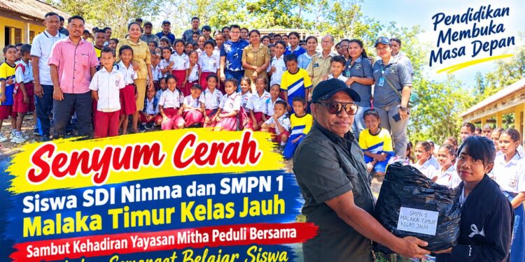 Senyum Cerah Siswa SDI Ninma dan SMPN 1 Malaka Timur Kelas Jauh Sambut Kehadiran Yayasan Mitha Peduli Bersama Membakar Semangat Belajar Siswa
